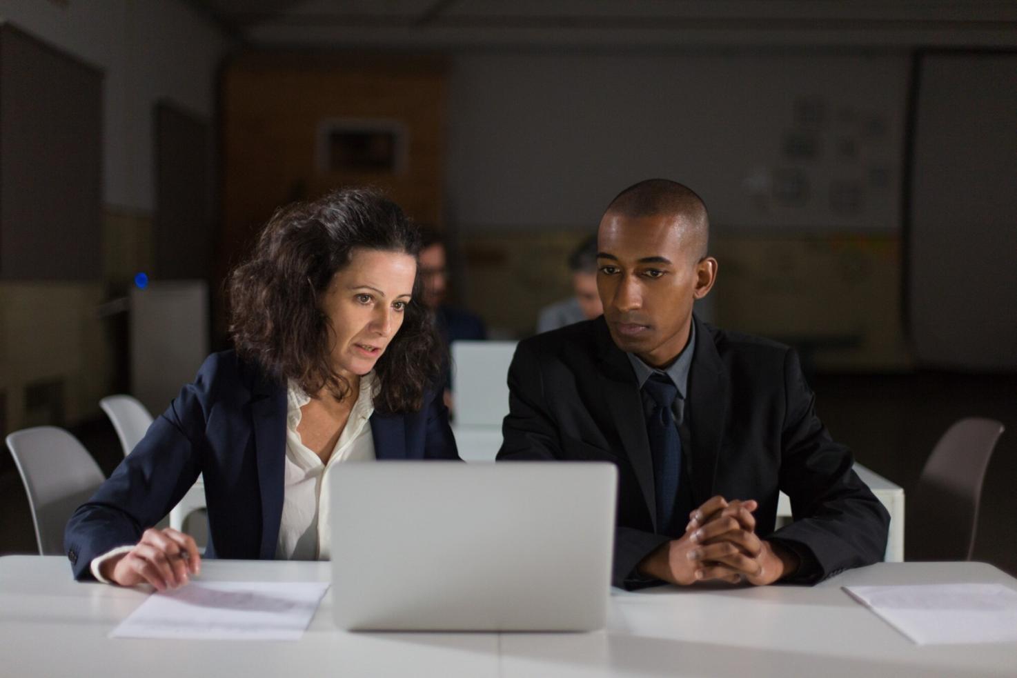 Análisis inicial de procesos financieros