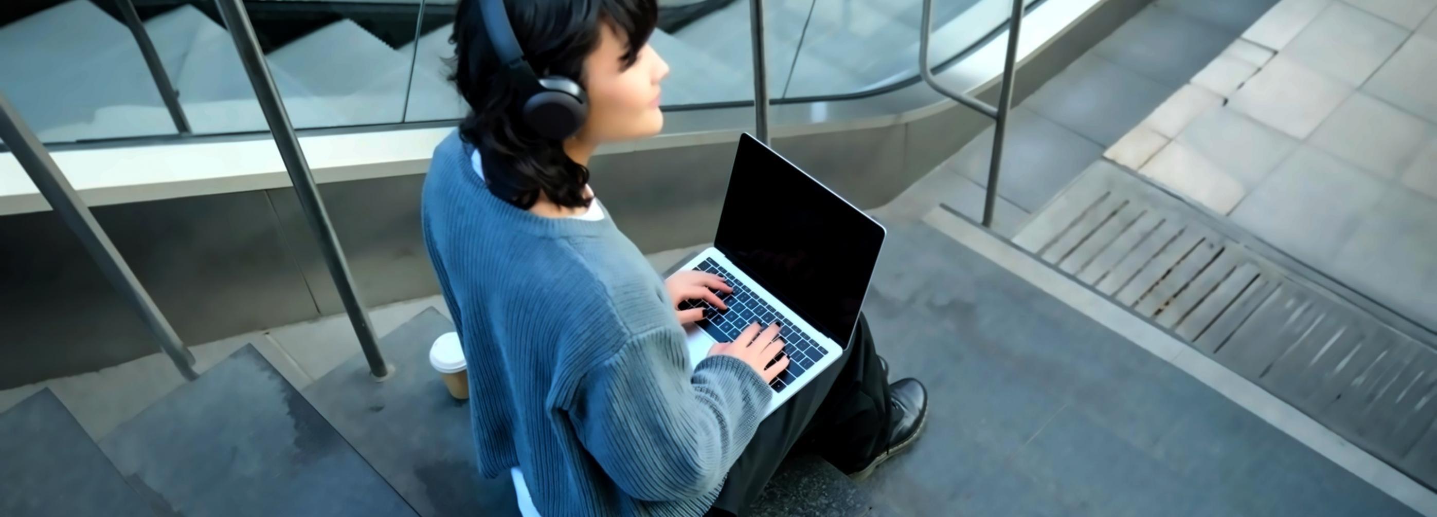 Oficina moderna con sistemas automatizados